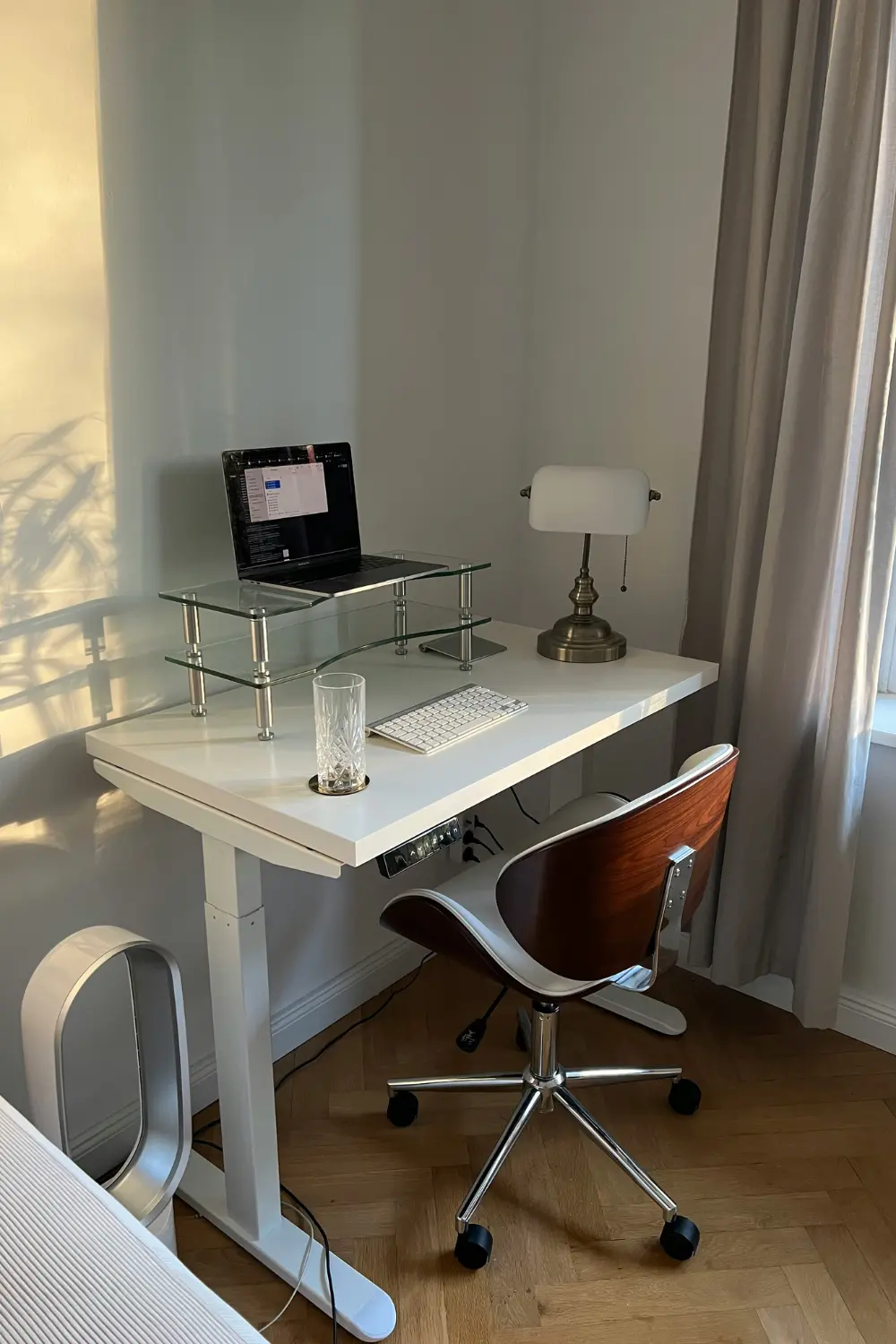 11 Space-Efficient Small Home Office Ideas You'll Love 7 small home office