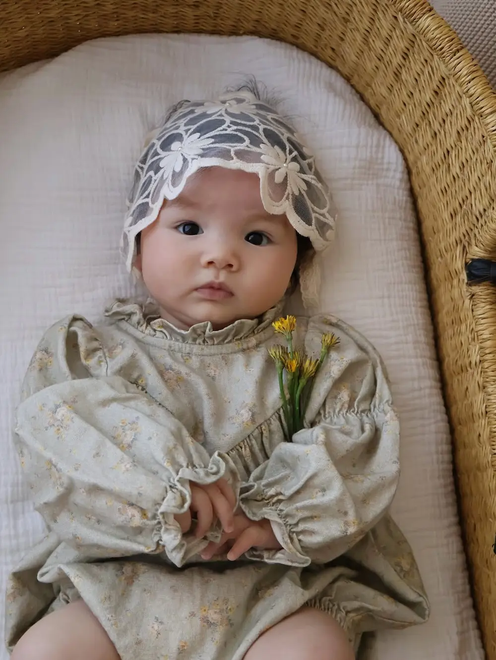 Top 12 Baby Outfits: The Cutest and Most Comfortable Picks 30 cake smash outfit