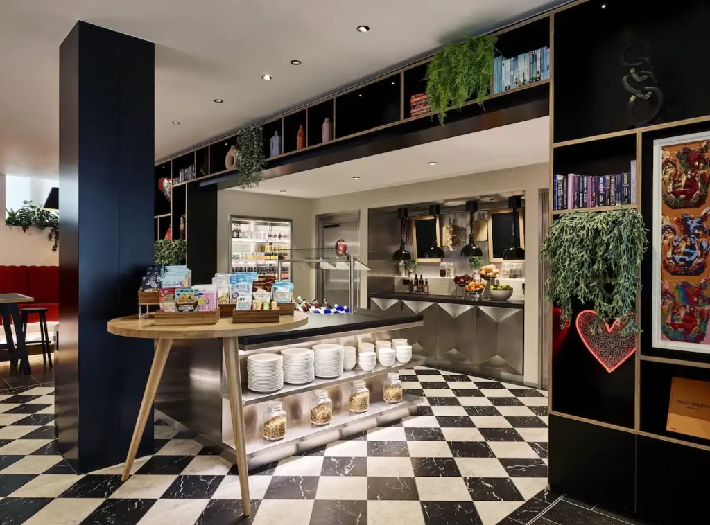 10 Best Hotels in London for First-Time Visitors in 2025 12 5 star hotels london