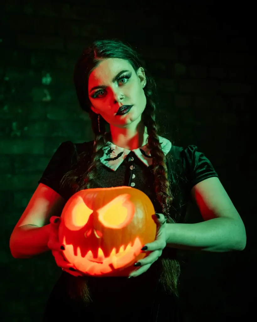 13 Unique Halloween Costumes to Stand Out in 2025 20 harley quinn costume
