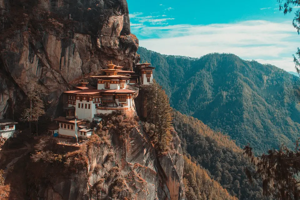 10 Safest Countries to Visit in Asia for First-Time Travelers 13 Bhutan