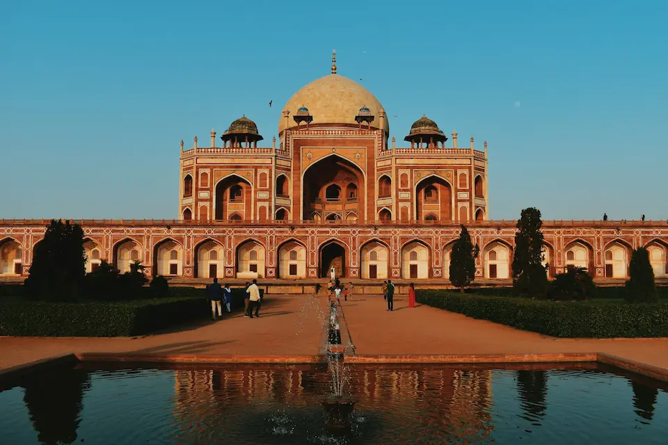 10+ Best Places to Visit in Delhi for First-Time Travelers 10 Humayun's Tomb