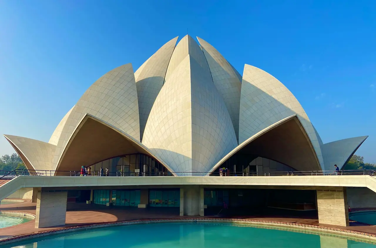 10+ Best Places to Visit in Delhi for First-Time Travelers 16 Lotus Temple