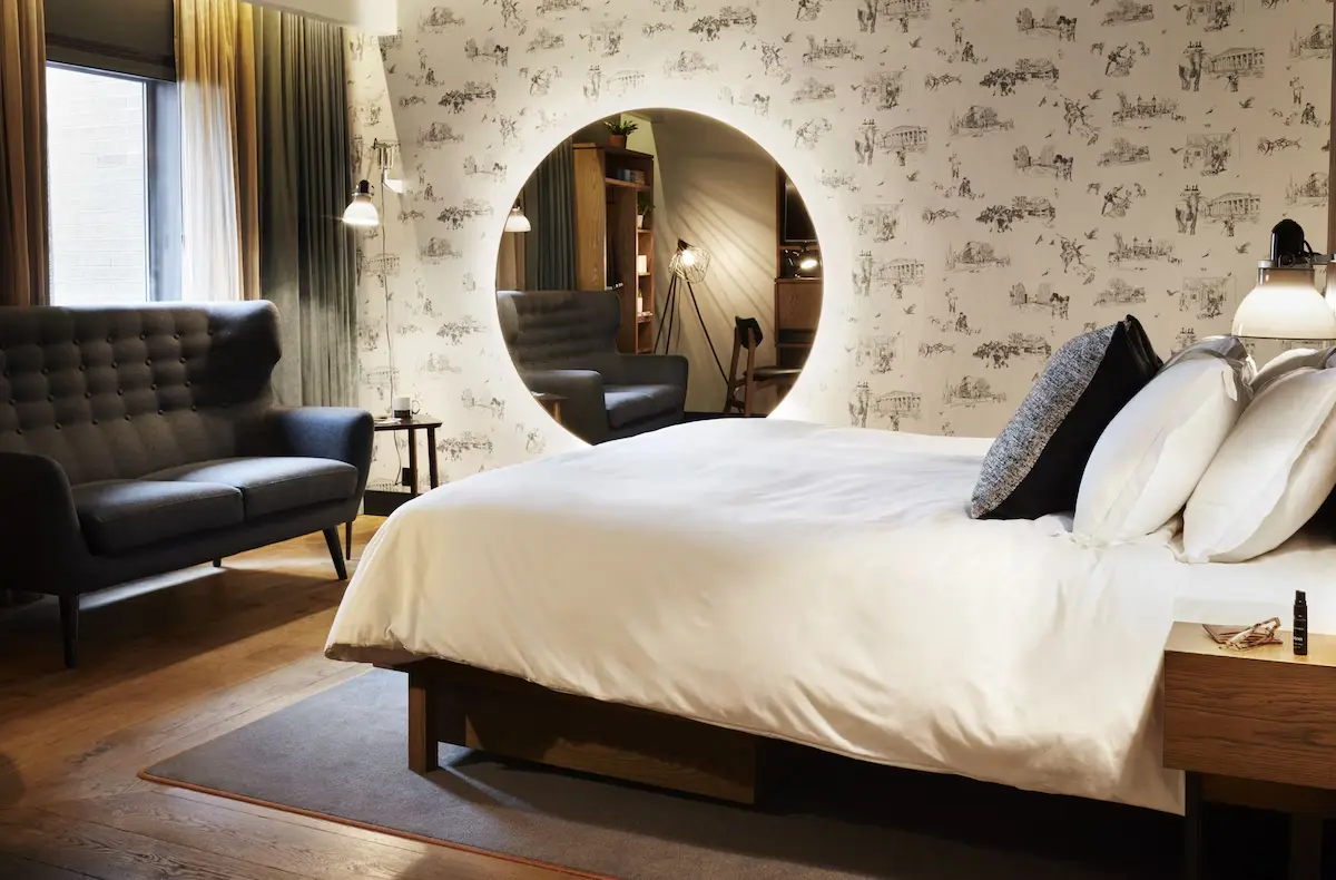 12 Affordable Hotels in London England That Are Amazing 18 The Hoxton, Holborn