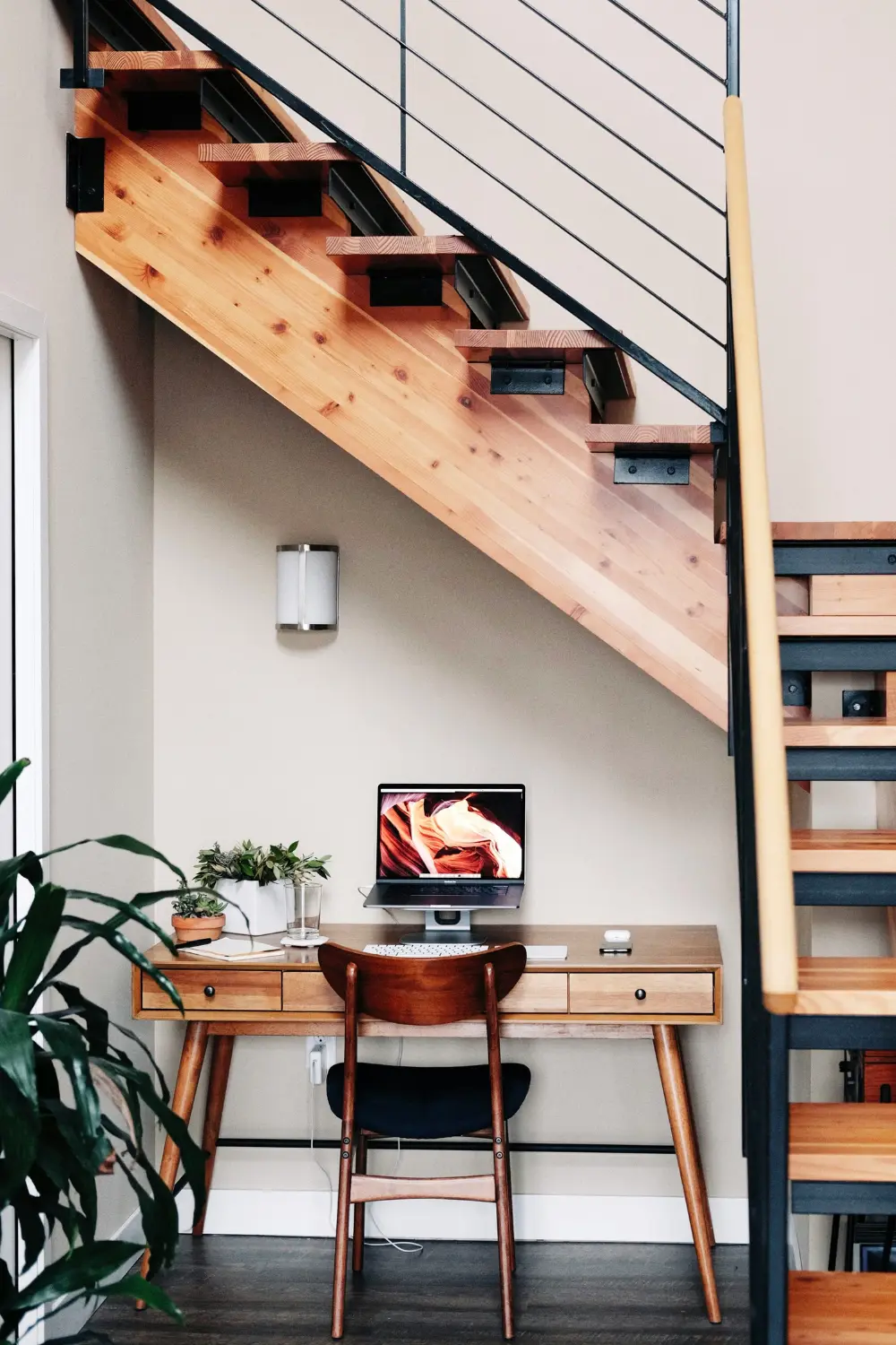 11 Space-Efficient Small Home Office Ideas You'll Love 14 home office for small spaces
