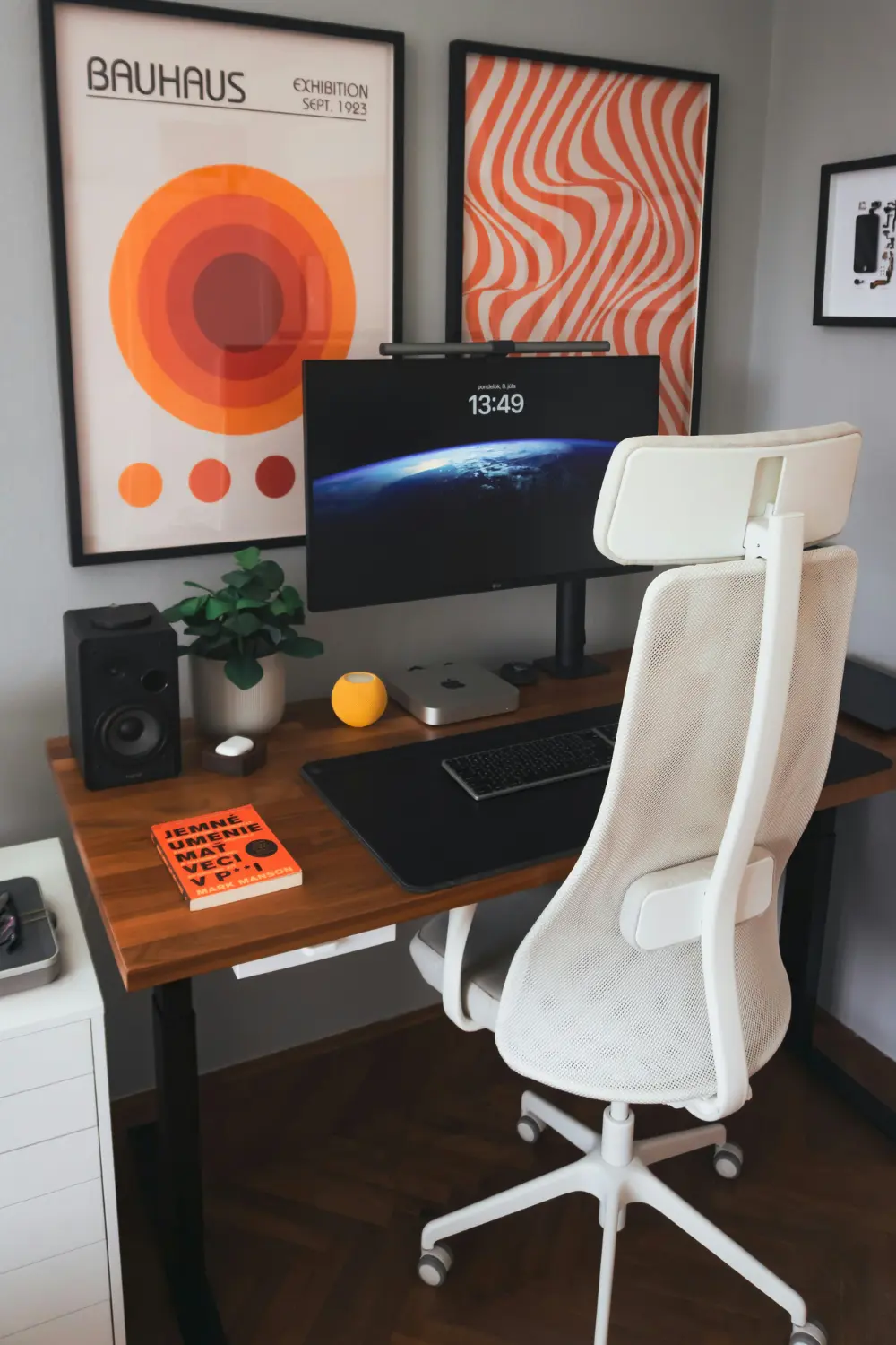 11 Space-Efficient Small Home Office Ideas You'll Love 9 small office