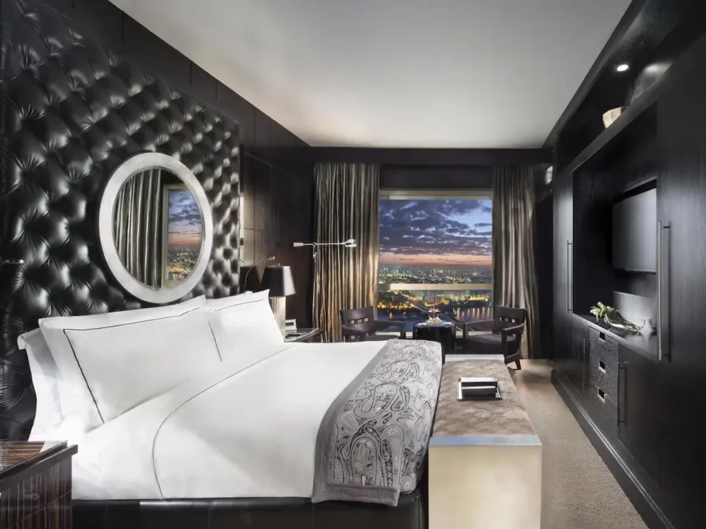 Most luxurious hotel in Cairo