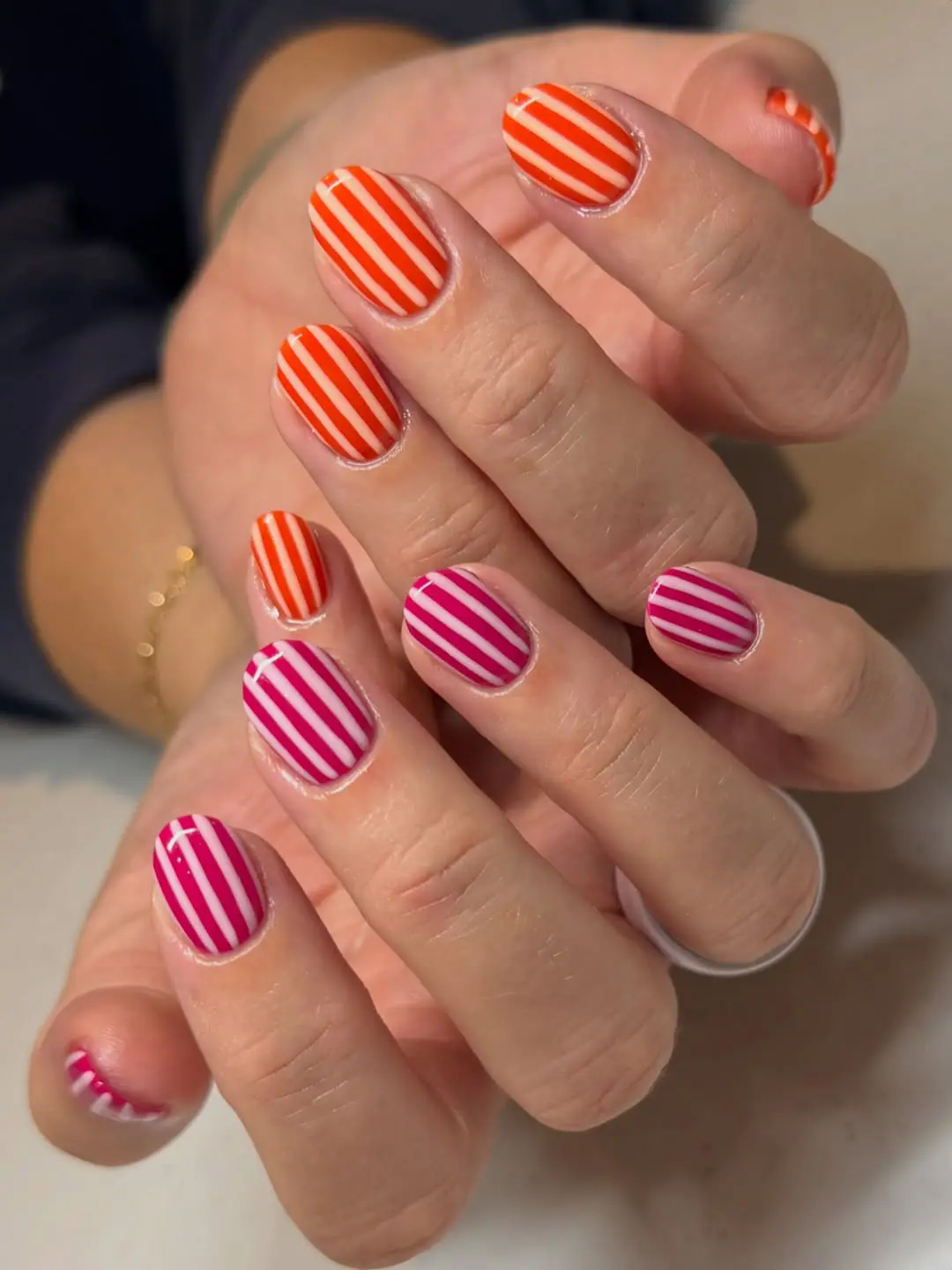 august simple nails ideas 5