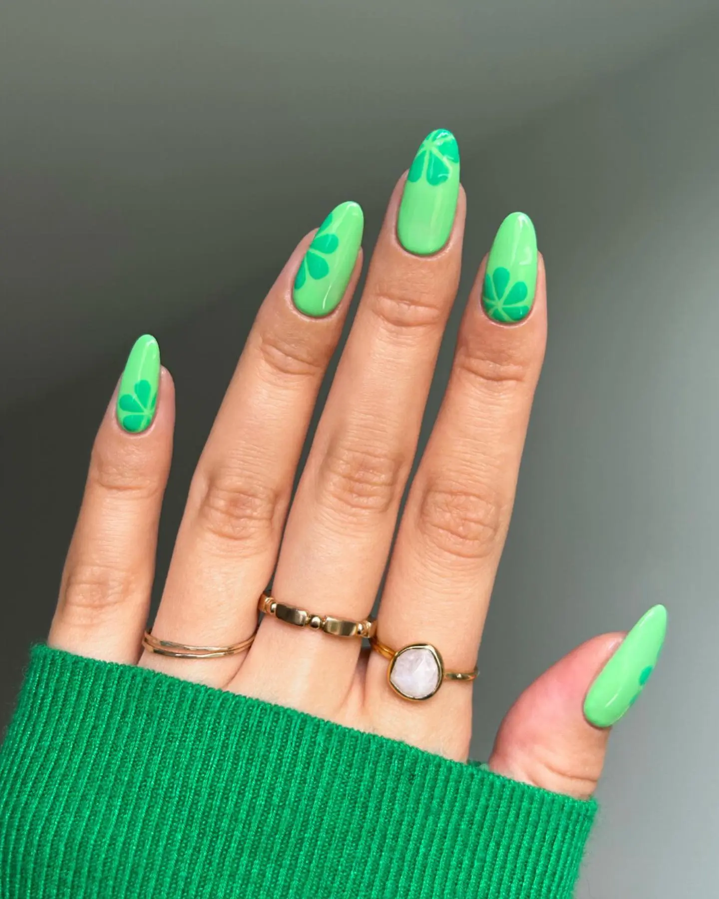 green dress match nails 4