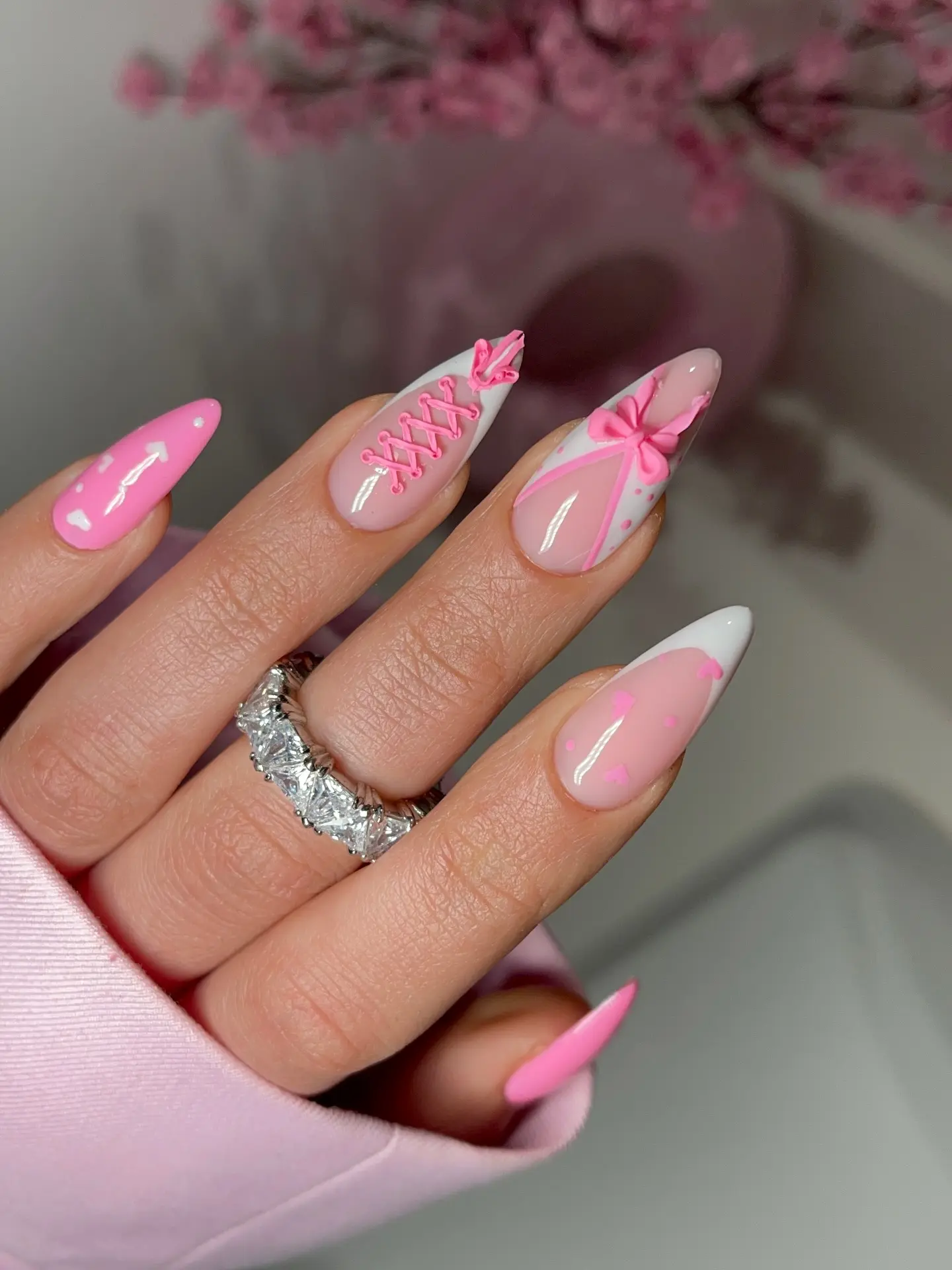 nails almond shape nails almond shape