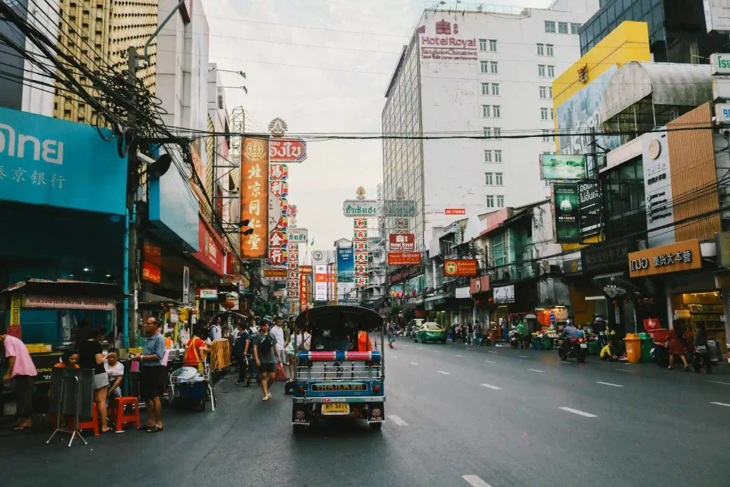 Tuk tuks Tuk tuks