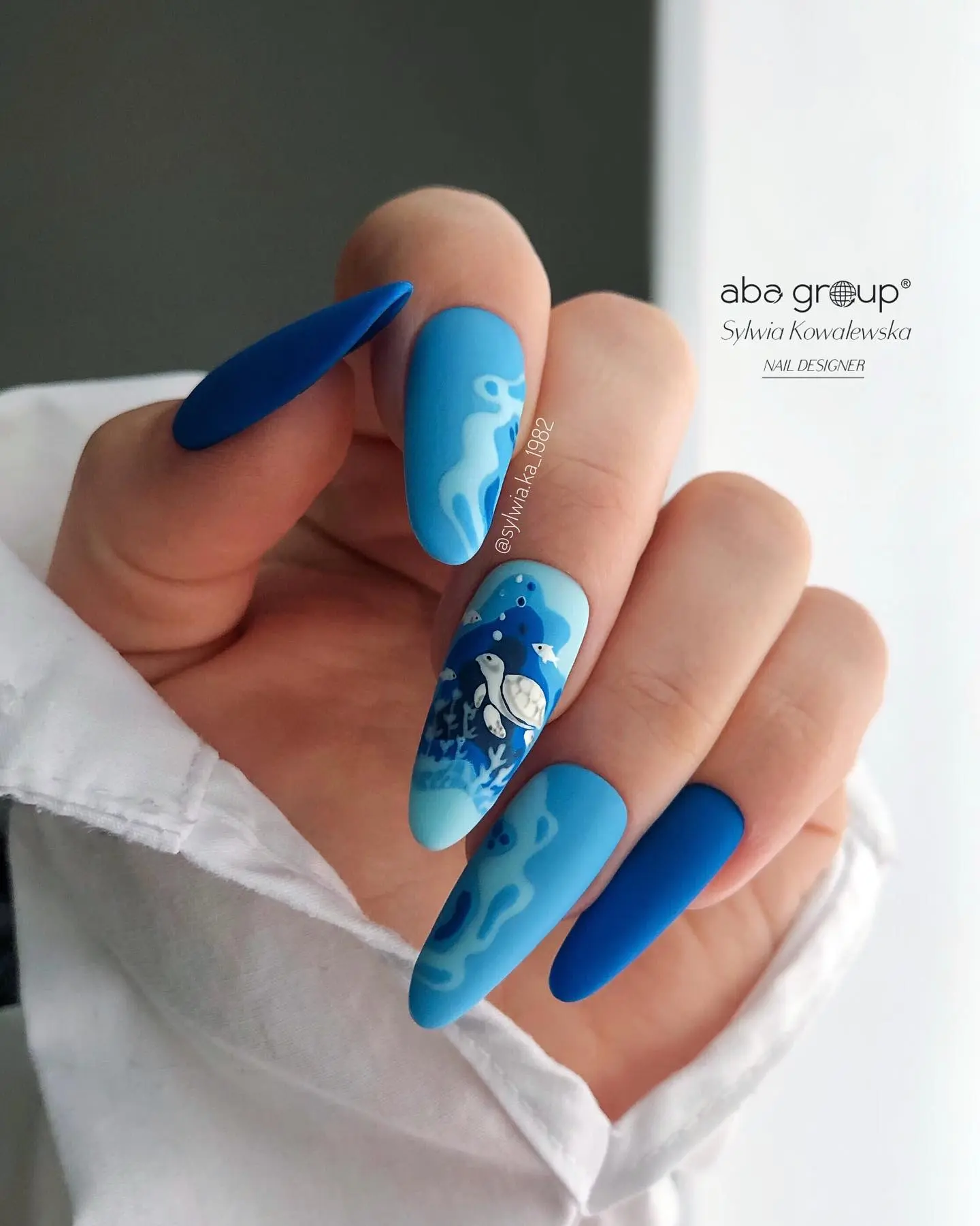 blue nail design for beach 10