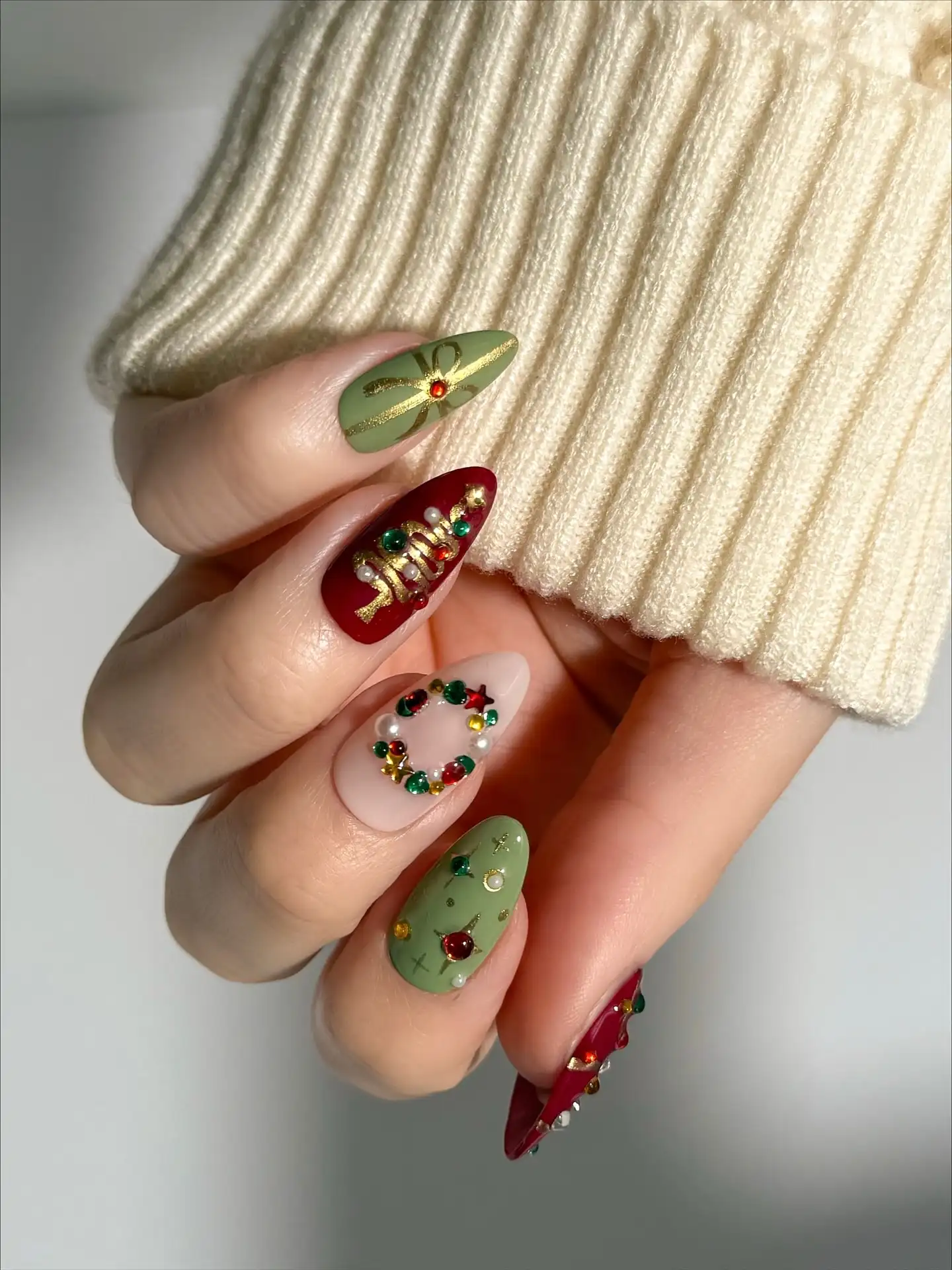 christmas nails aesthetic 4 christmas nails aesthetic 4