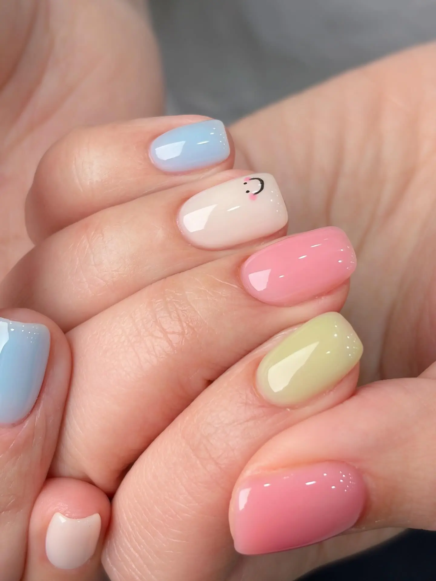cute korean nails 10