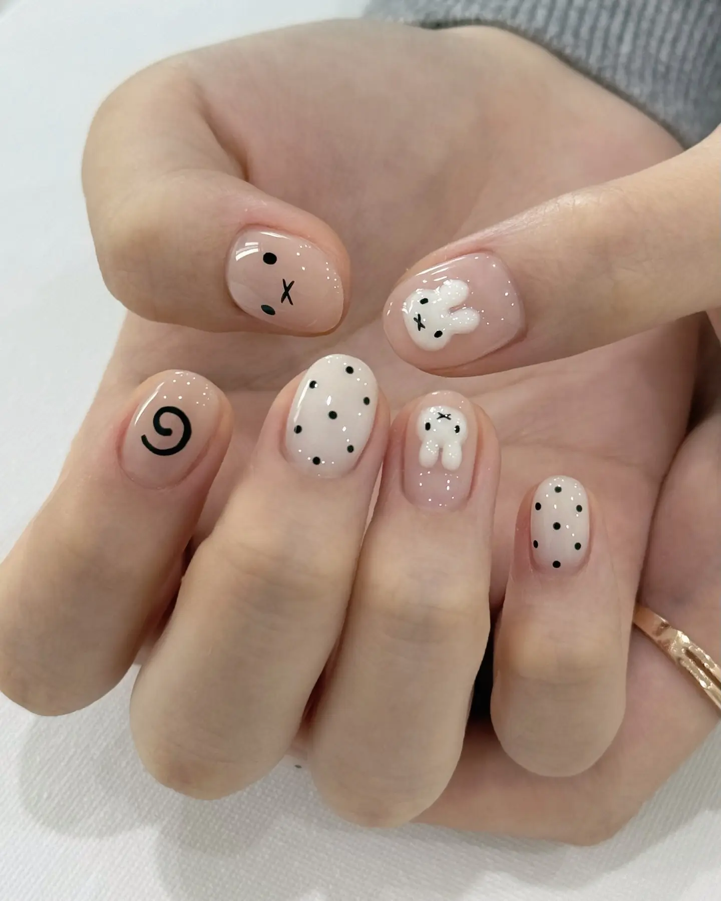 cute korean nails 9
