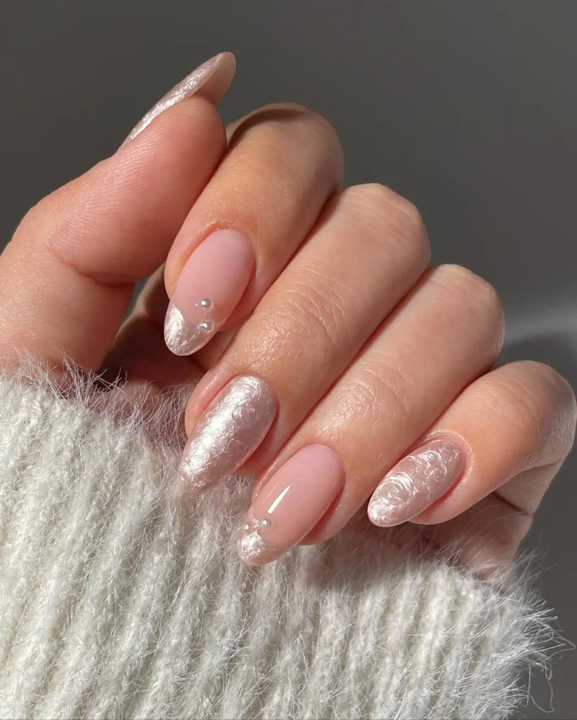 cute pearl nails cute pearl nails