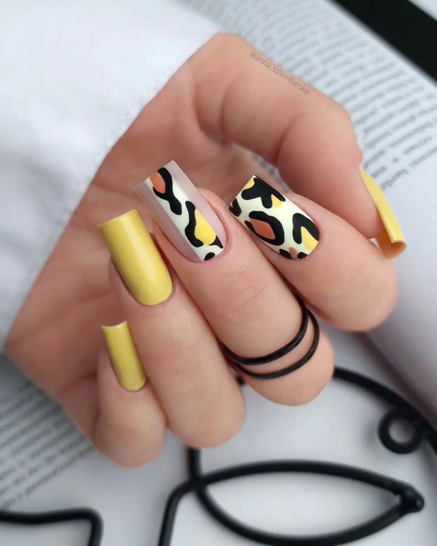 nail design ideas yellow 14
