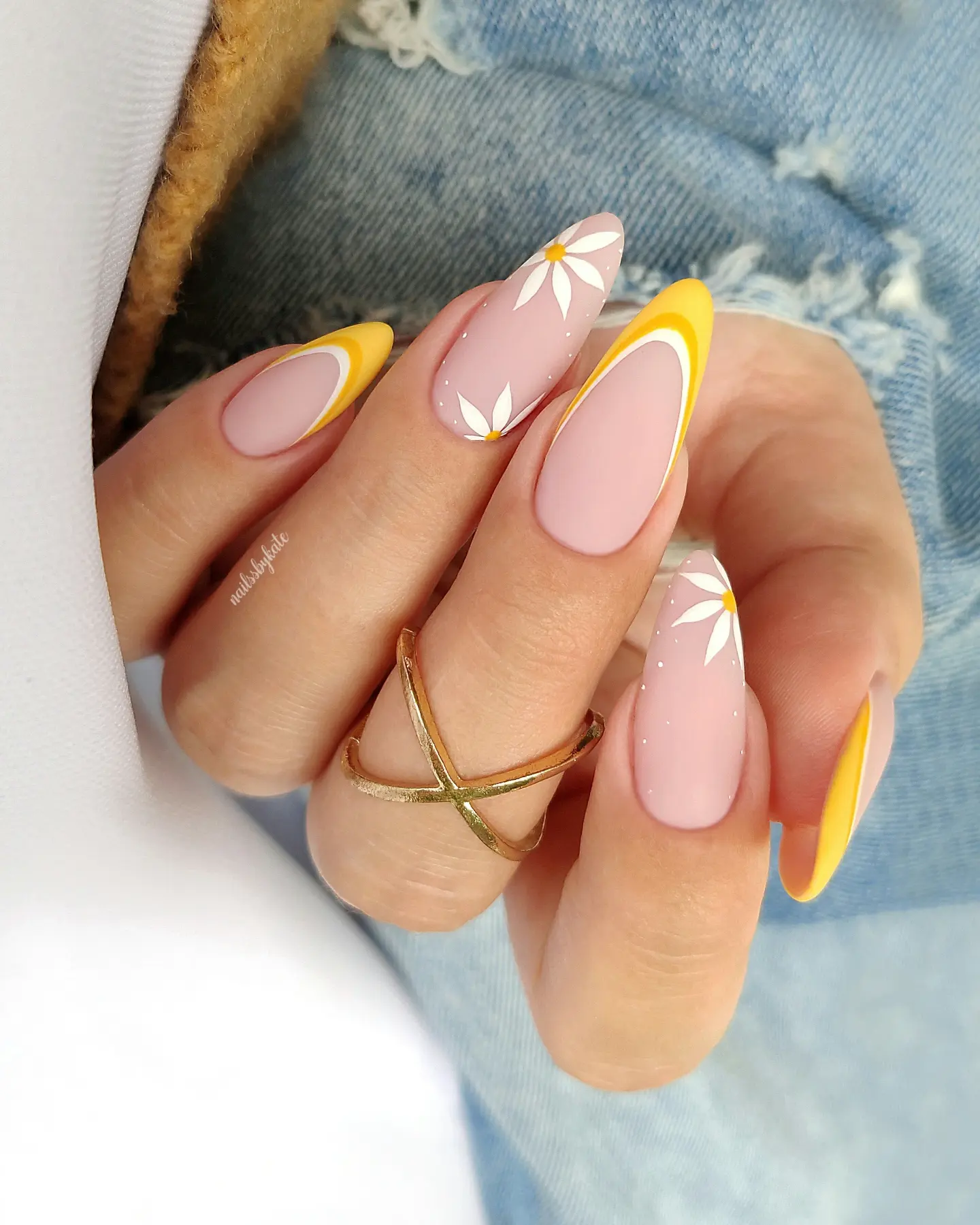 nail design ideas yellow 8