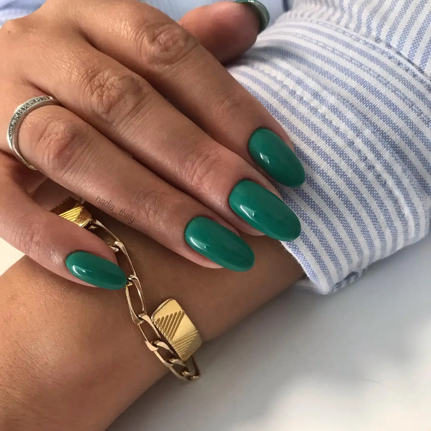 nail polish colors for brown skin tone 6