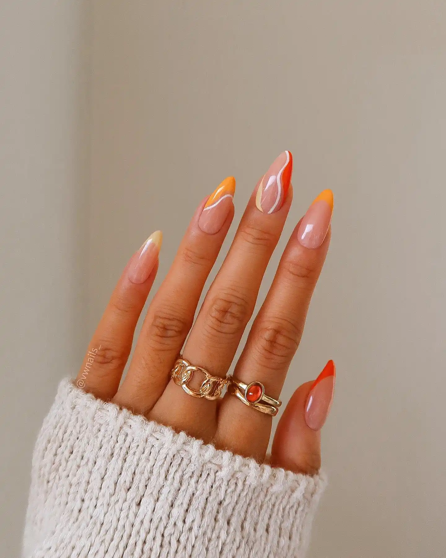 nails to match orange dress 5