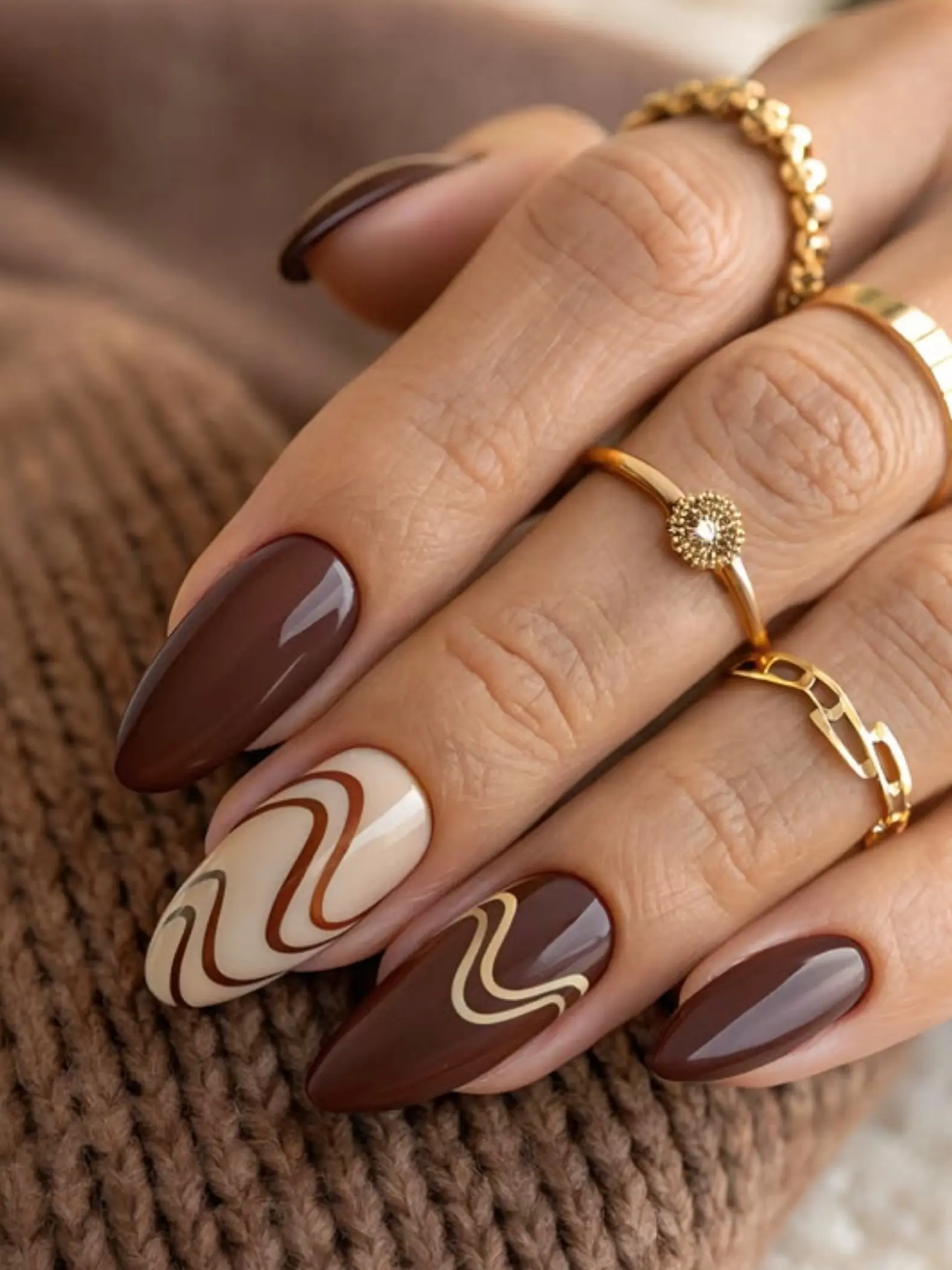 trendy fall nails 4